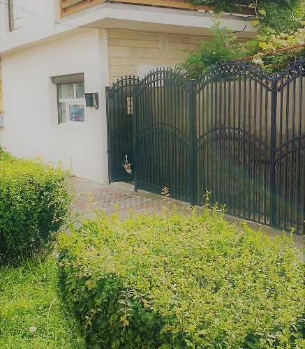 Pensionat De Vie Estival 3*