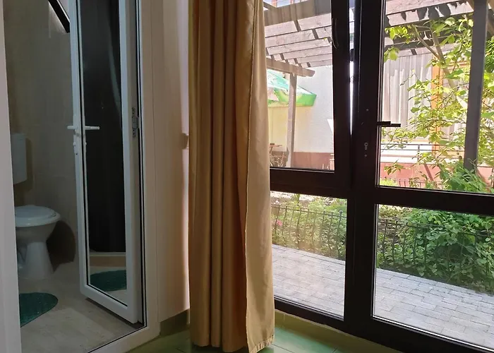 Pensionat De Vie Estival 3*