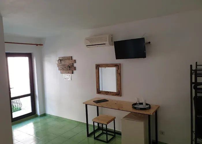 De Vie Estival Pensionat 3*