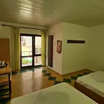 De Vie Estival Konukevi 3*