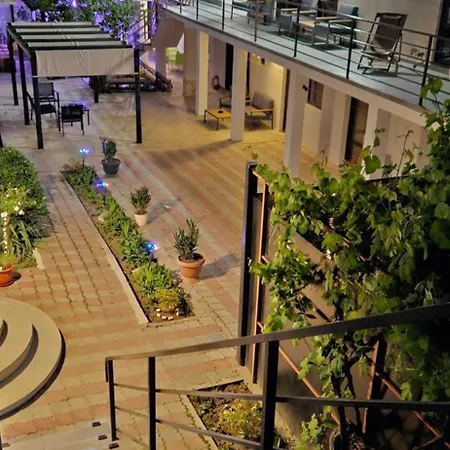 De Vie Estival בית הארחה קוסטינסטי